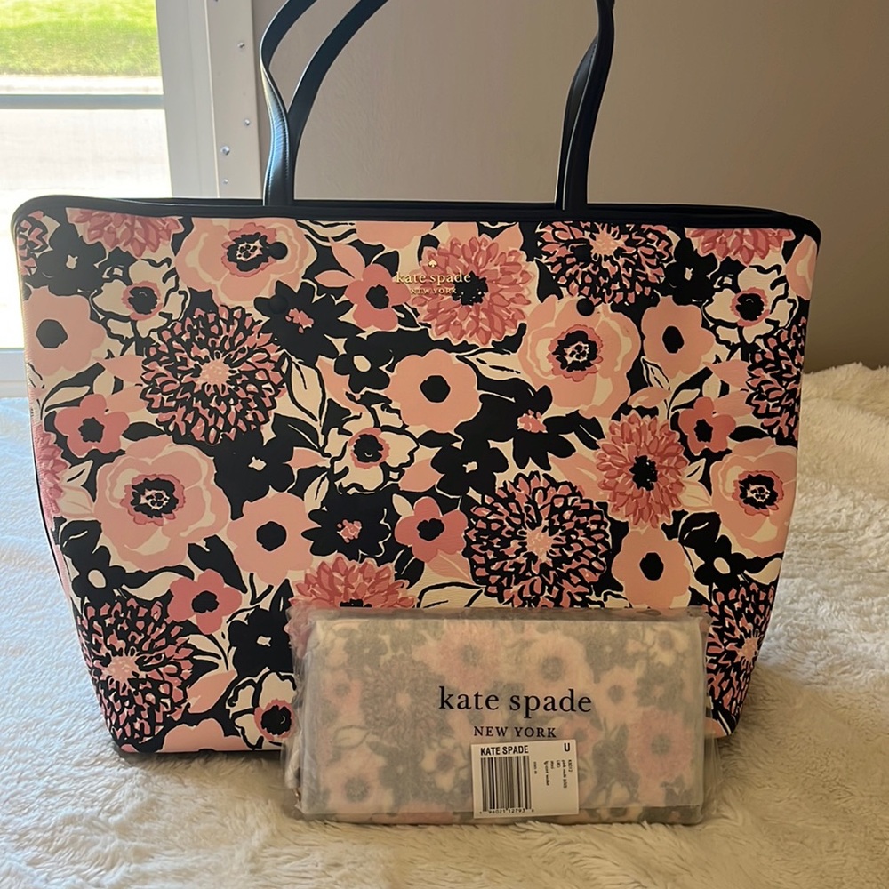NWOT Floral Kate Spade Purse and Wallet Pair